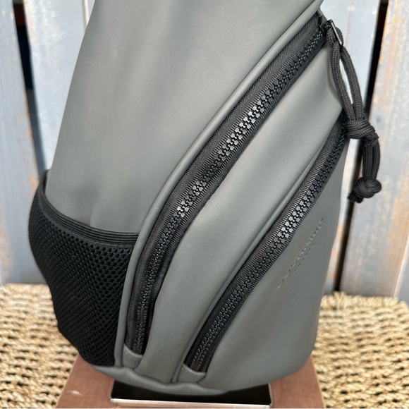 Duchamp London Sling Bag Backpack Rubberized Charcoal - Picture 3 of 15